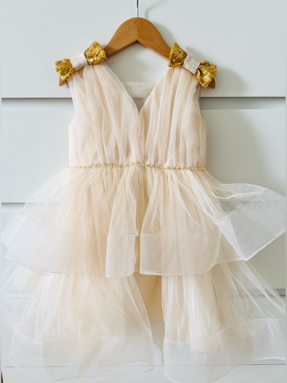 SEKER Cream Tulle Dress with Gold Sequin Bows - Size: 4-5 yrs. - NWOT!